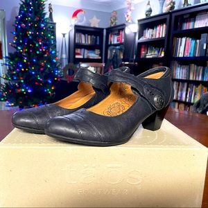 Täōs angel low heels US:9 EU:40